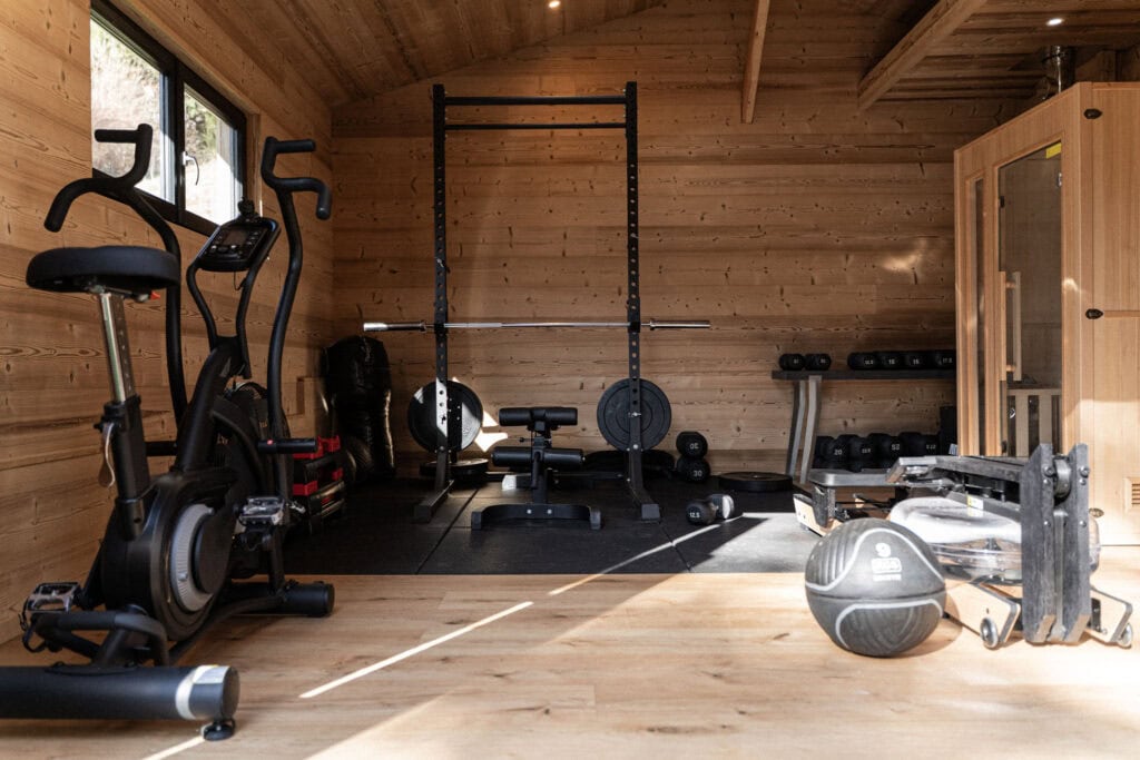 bardage bois salle de sport