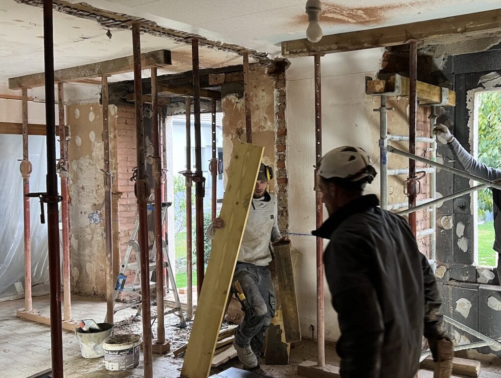 erreur durant travaux : faire intervenir plusieurs artisans