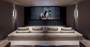 Salle de cinéma maison : Conseils et équipements pour un aménagement réussi
