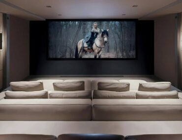 Salle de cinéma maison : conseils et équipements pour un aménagement réussi