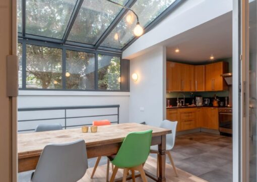 Rénovation énergétique et extension d’une meulière de plus de 300 m²