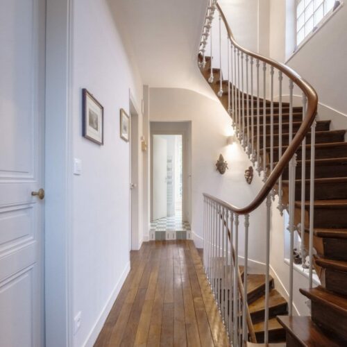Rénovation énergétique et extension d’une meulière de plus de 300 m²