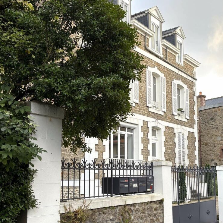 Maison meulière : rénovation, conseils et idées pour la remettre au goût du jour