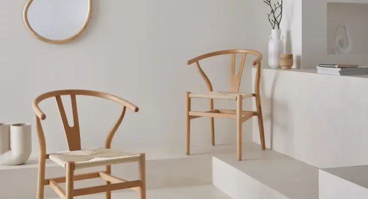 Chaise avec accoudoir pour salle à manger : confort et élégance