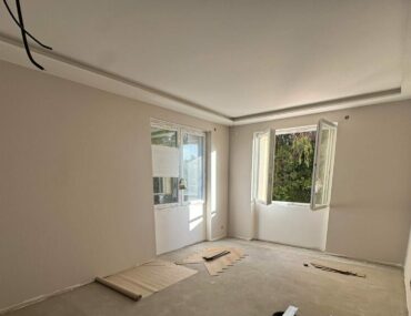 Faux plafond led en placo : une transformation design de votre salon