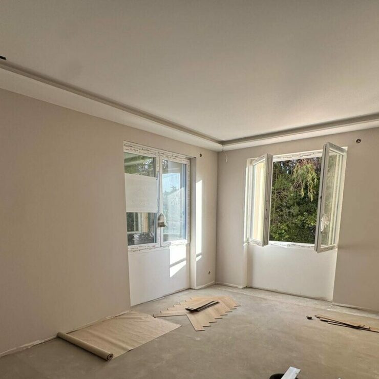 Faux plafond led en placo : une transformation design de votre salon