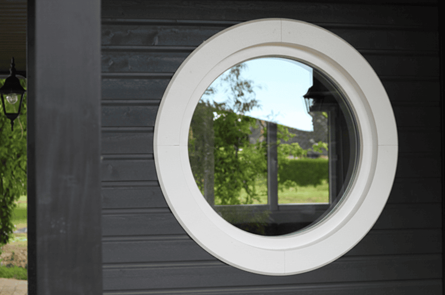 Fenêtre œil de bœuf : définition et origine, au-delà du simple cercle