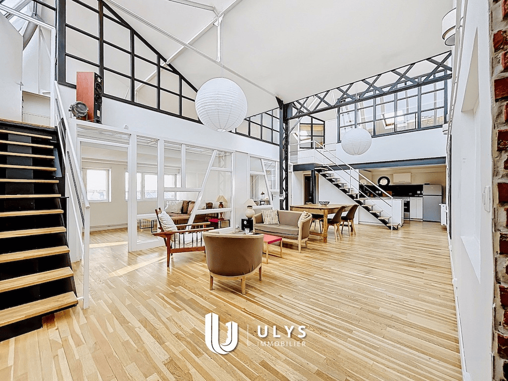 Splendide Loft 134 m² avec verrières zénithales