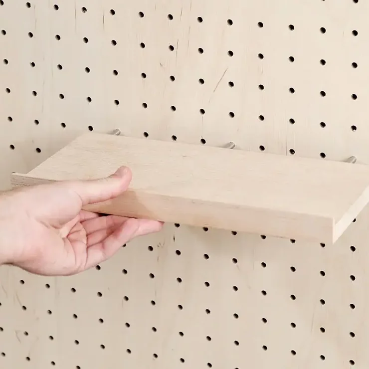 Pegboard modulaire : la solution ingénieuse pour optimiser chaque cm carré de votre intérieur