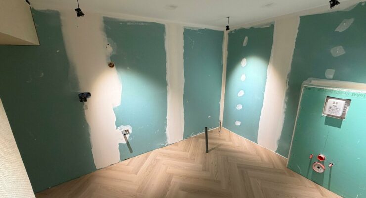 Prix de pose du placo au m2 : maîtrisez votre budget travaux