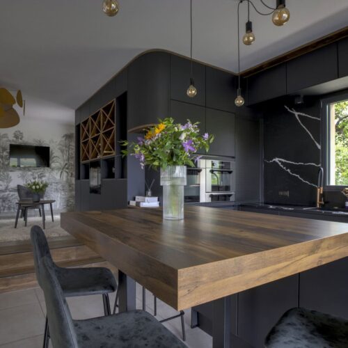 Cuisine sur-mesure avec cave à vin proche de Bourg-en-Bresse