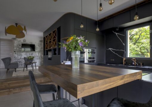 Cuisine sur-mesure avec cave à vin proche de Bourg-en-Bresse