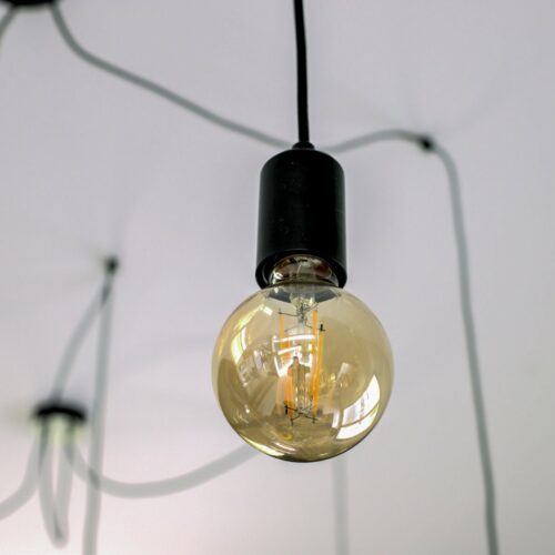 Cuisine sur-mesure avec cave à vin proche de Bourg-en-Bresse