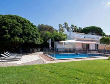 Comment la voile d’ombrage change la gestion thermique en extérieur ?