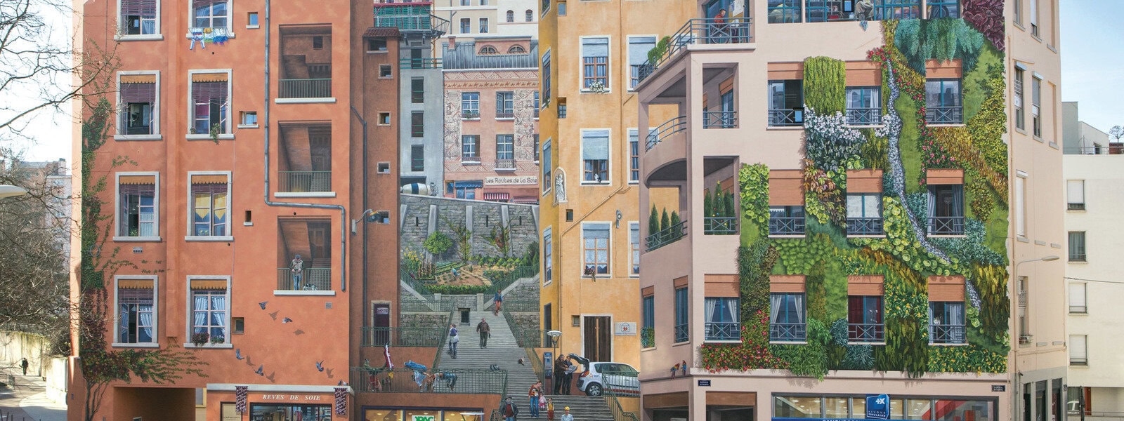Fresque des Canuts à la Croix-Rousse à Lyon, trompe-l'œil emblématique
