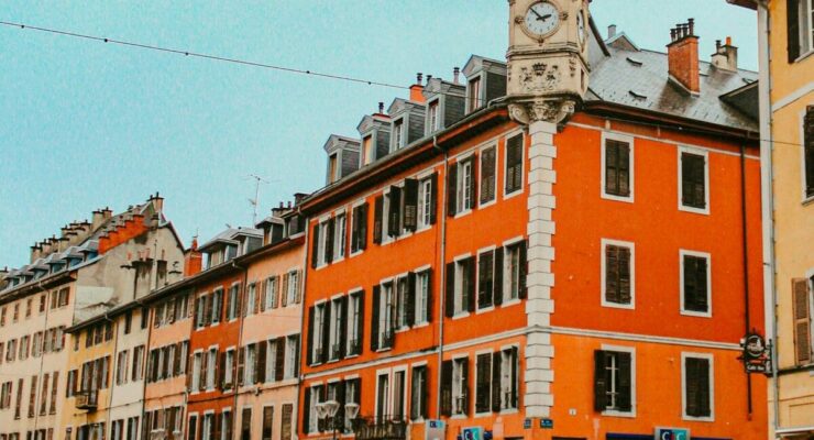 Comment choisir la meilleure agence immobilière à Chambéry : services, expertise et avis clients