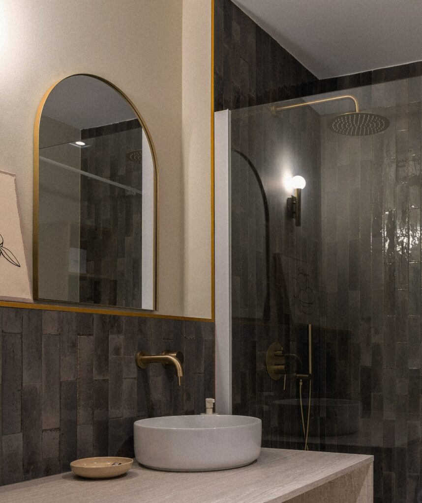 Robinetterie encastrée en laiton brossé 