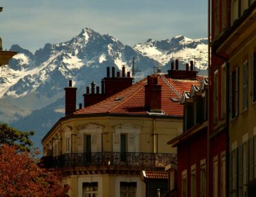 Choisir la meilleure agence immobilière à Grenoble : conseils et avis