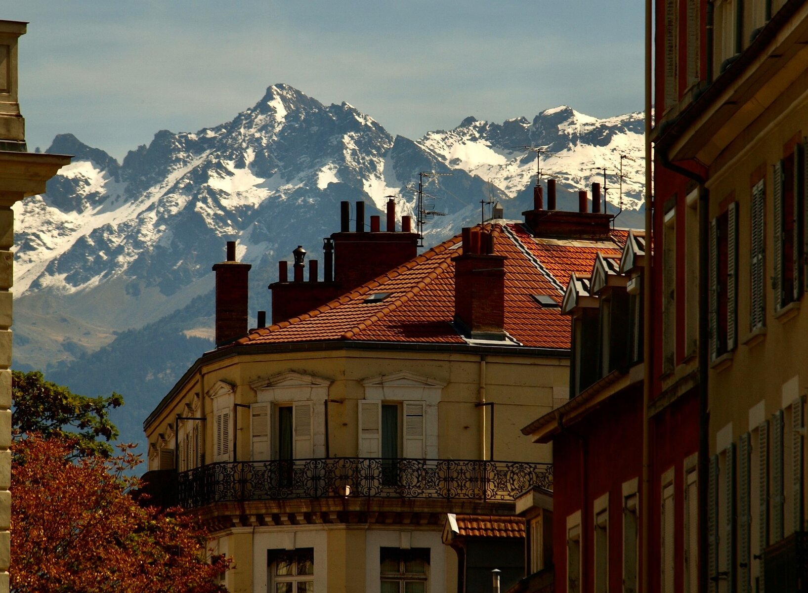 Choisir la meilleure agence immobilière à Grenoble : conseils et avis