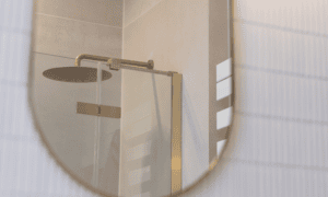 Robinetterie laiton brossé : le retour en force du dans nos salles de bains (et cuisine)