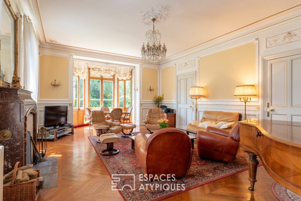 Villa Belle époque en vente par Espaces Atypiques Nice.