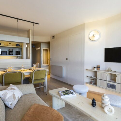 Rénovation d’un appartement aux Arcs 1800 – style Charlotte Perriand