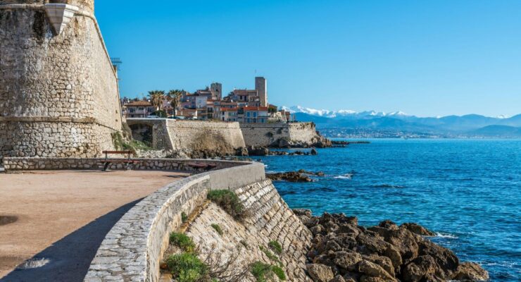Investissement locatif à Antibes : la solution clé en main