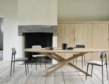 La table ronde Ethnicraft, le secret des dîners réussis