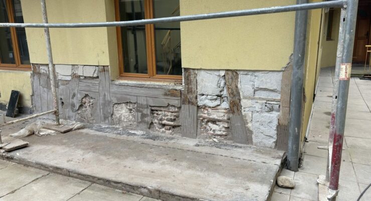 Injection de résine pour bois pourri : prix et détails pour sauver vos structures