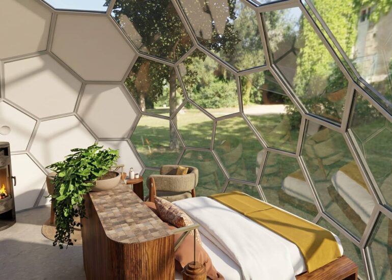 Aménagement intérieur d&rsquo;un dôme géodésique : un refuge en pleine nature