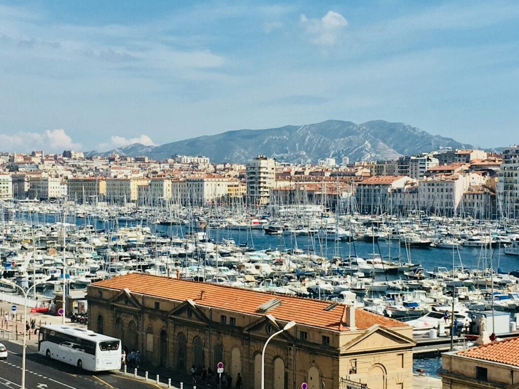 Quelle agence immobilière choisir à Marseille pour réussir son projet ?