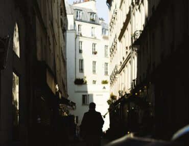 Prix du m² à Paris : naviguer dans la capitale la plus fractionnée de France