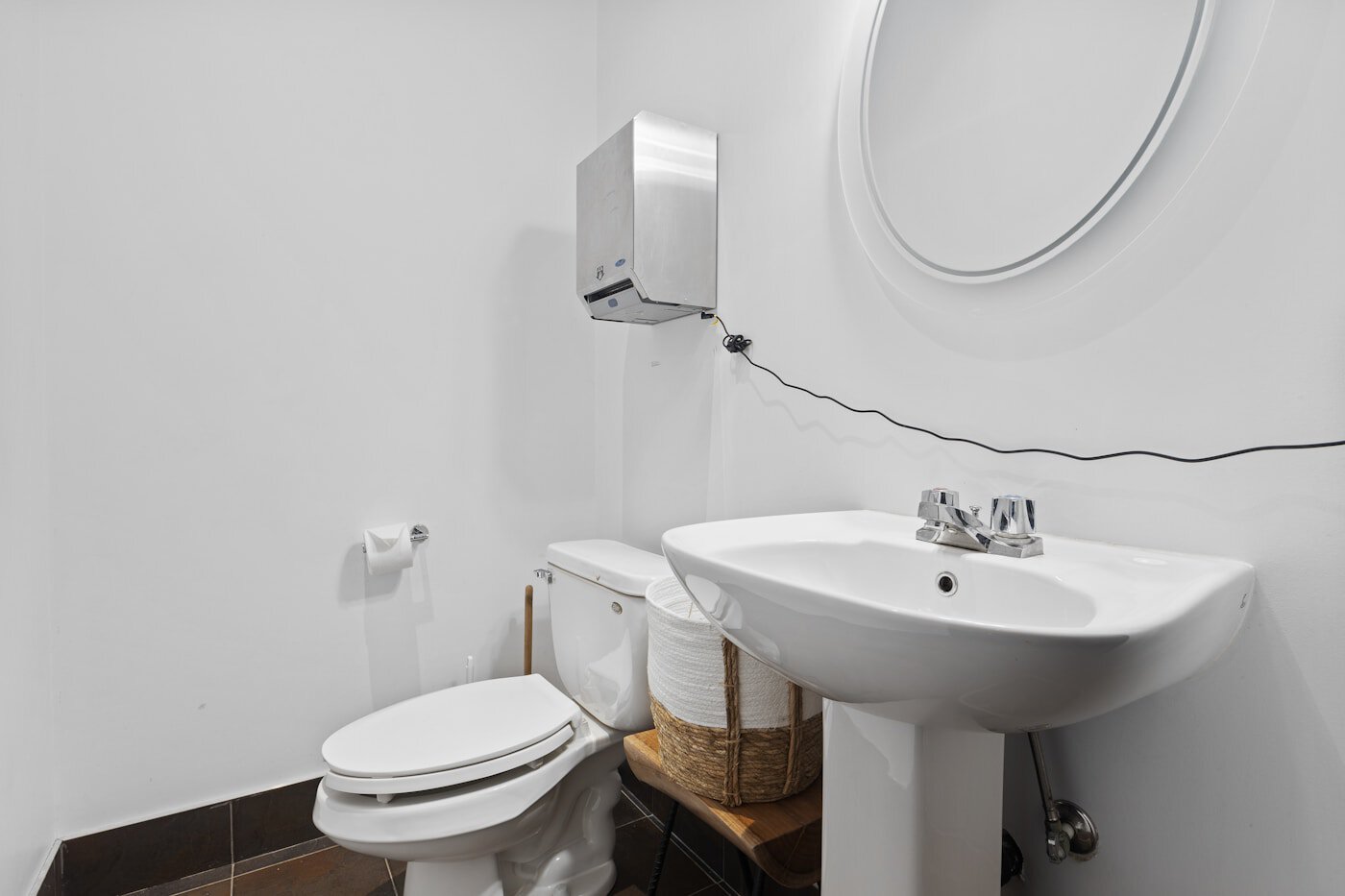 Nombre de toilettes par salarié : ce qu&rsquo;impose la loi