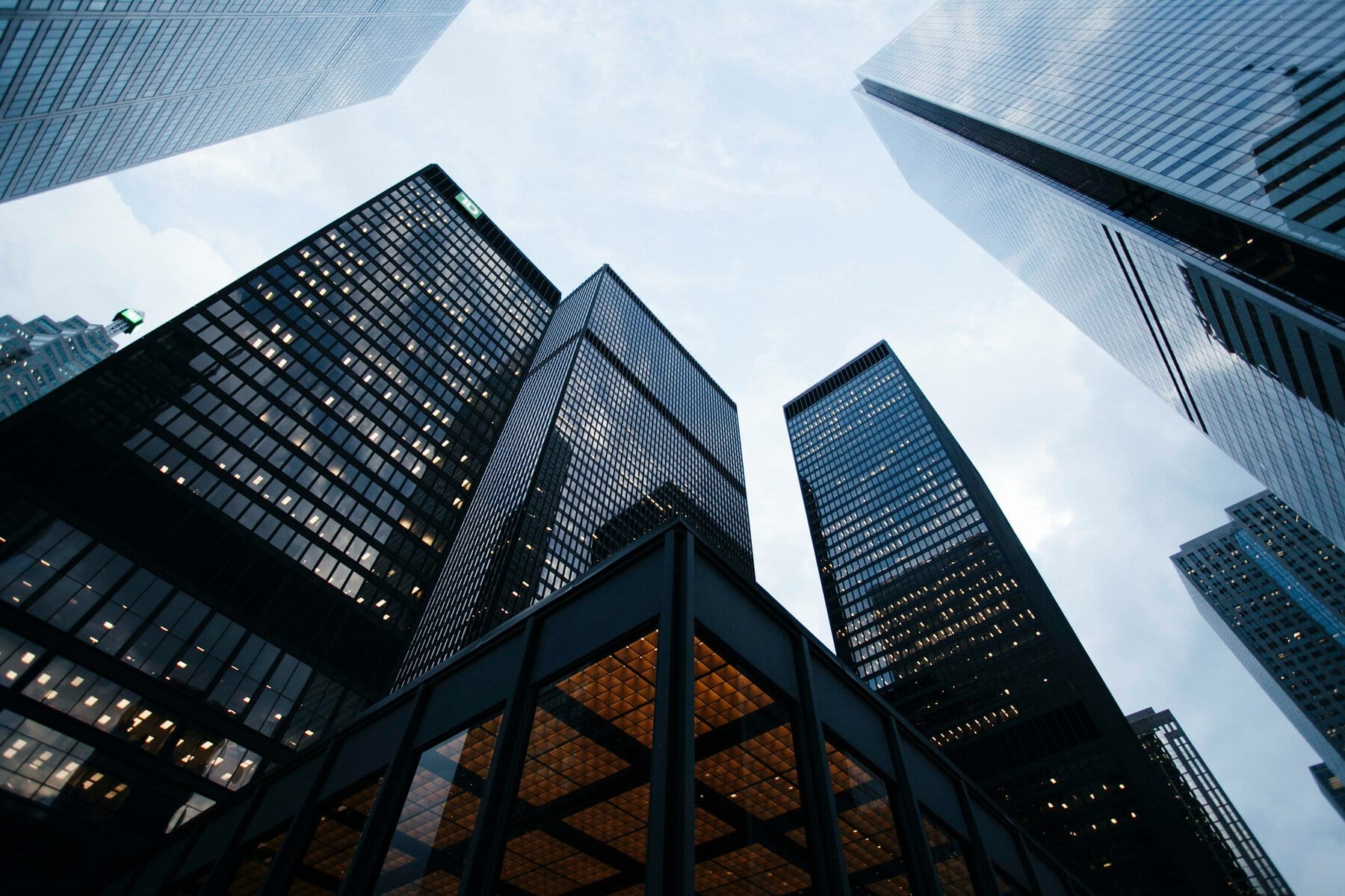 Immeuble de rapport clé en main : quelle agence choisir ?