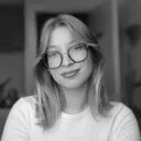 Eline B.